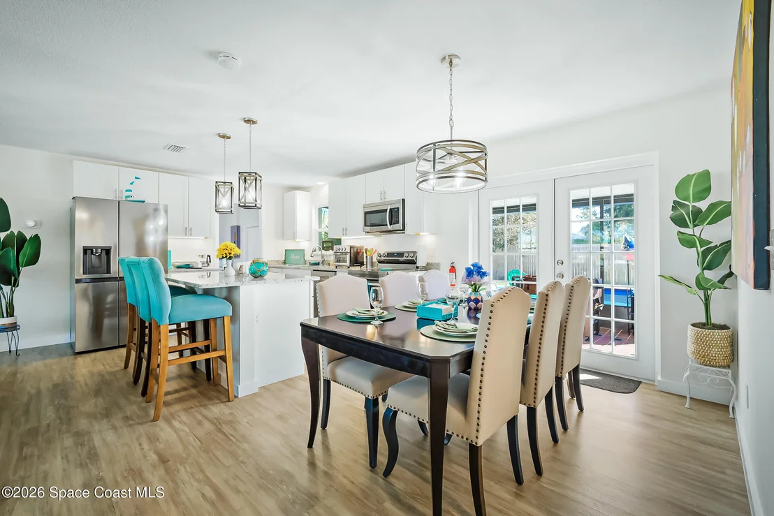Photo of 557 Ixora Drive