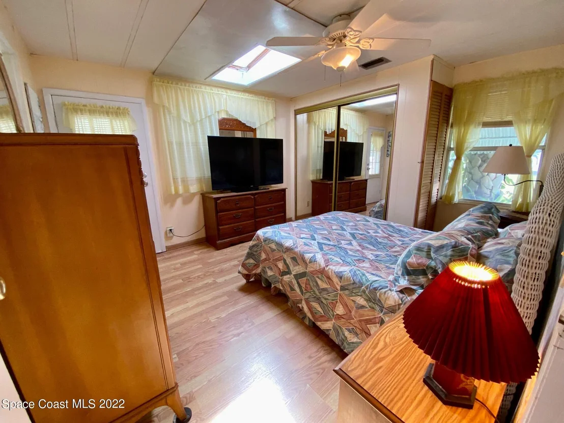 Photo of 1808 Coco Plum Street NE