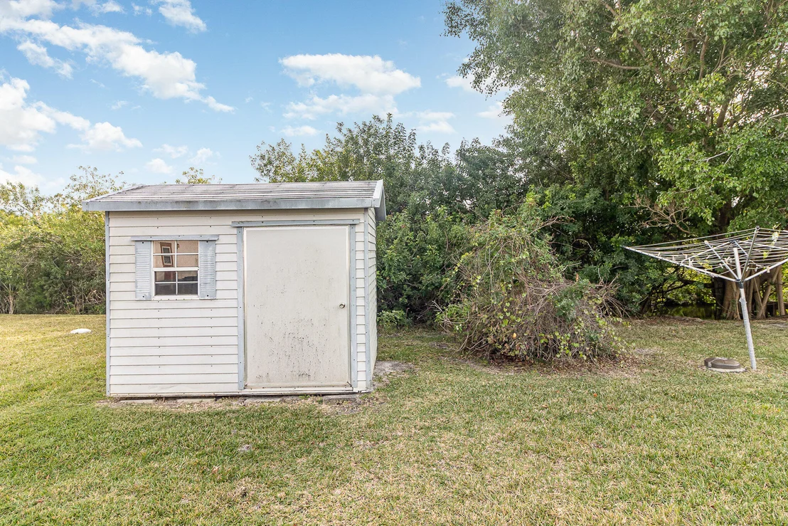 Photo of 137 Cinnamon Lake Circle