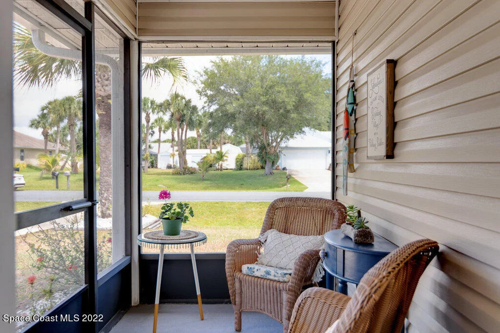 Photo of 1049 Carnation Drive
