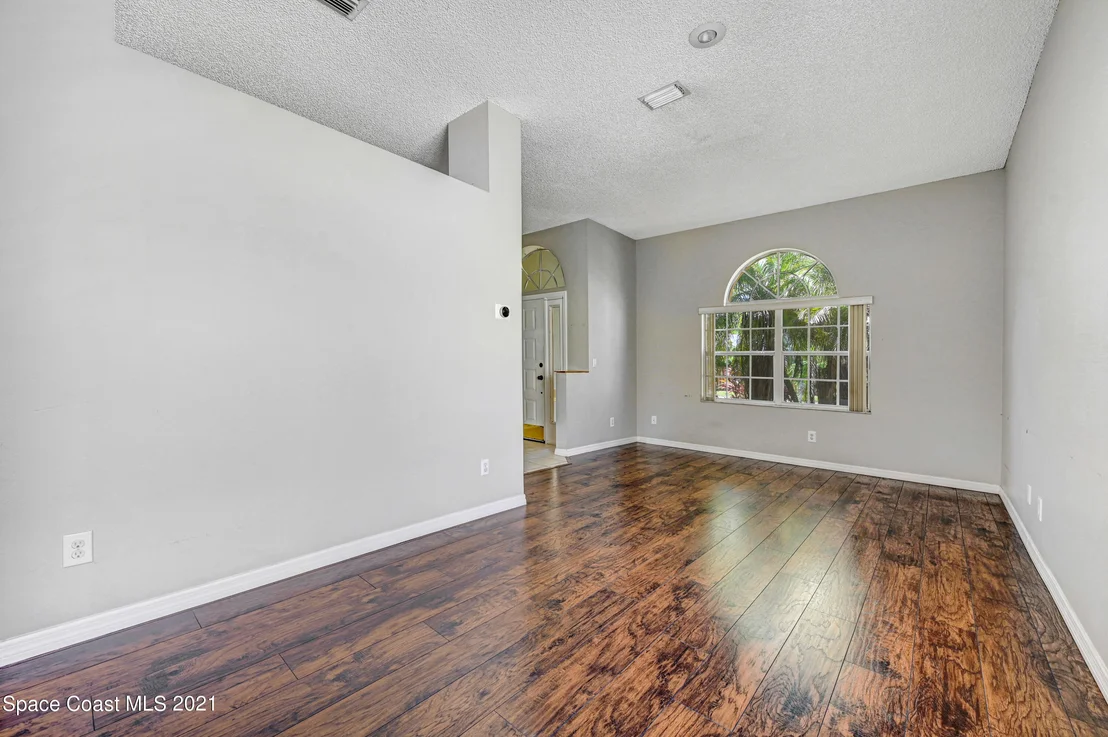 Photo of 7016 Hammock Trace Drive