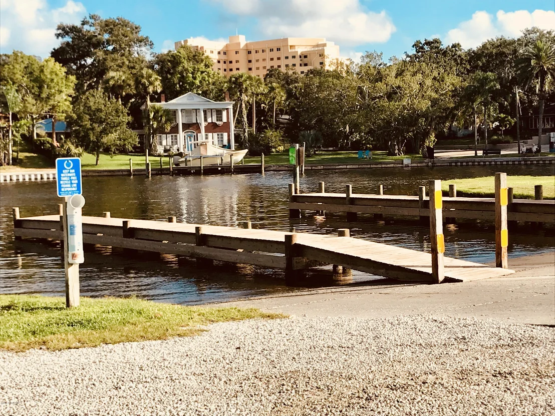 Photo of 727 Banyan Drive