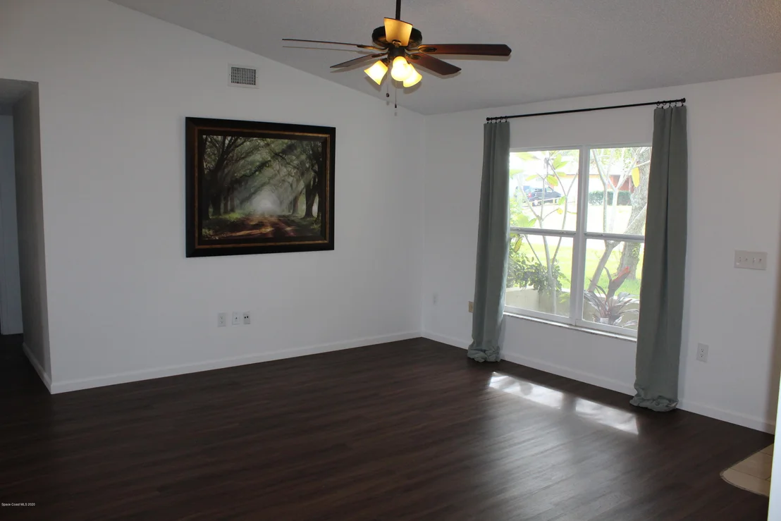 Photo of 4852 Alfred Street