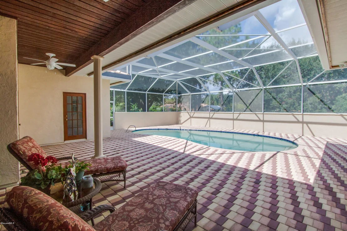 Photo of 140 Utopia Circle