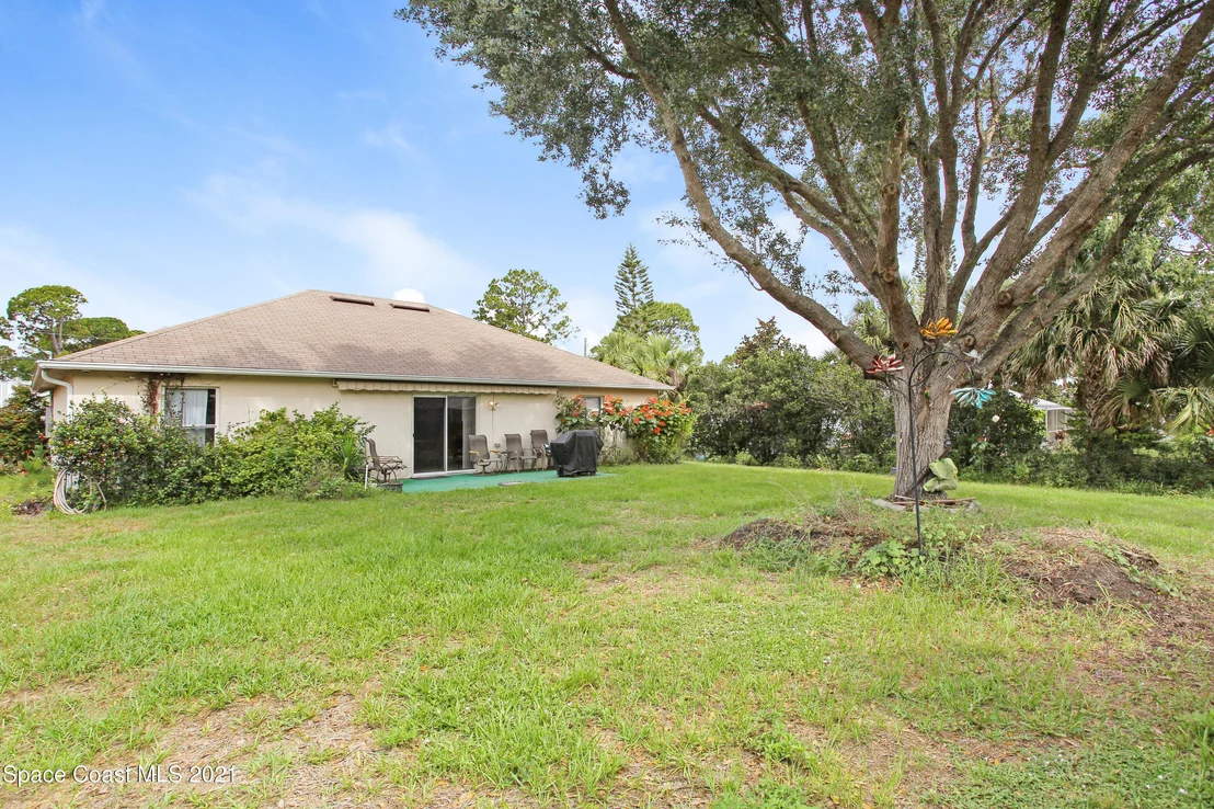 Photo of 7045 Pluto Avenue