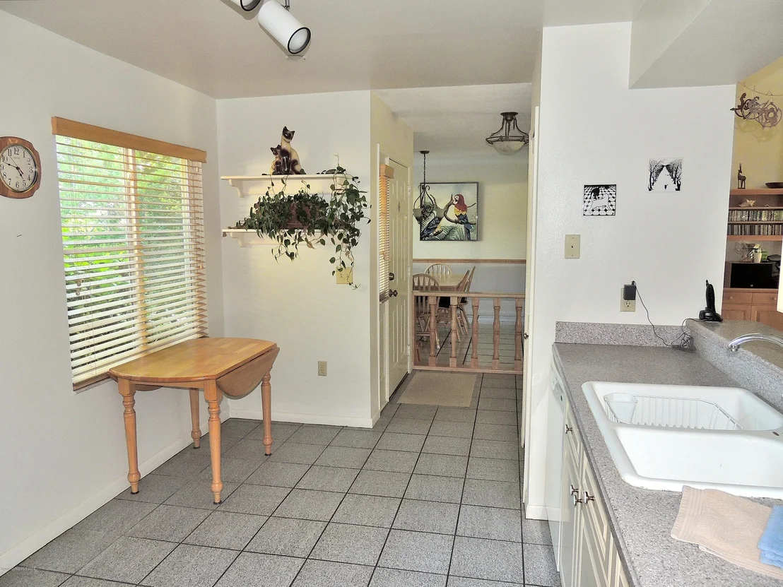 Photo of 1801 Laurel Oak Drive N