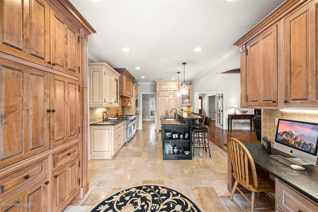 Photo of 437 Oriole Lane