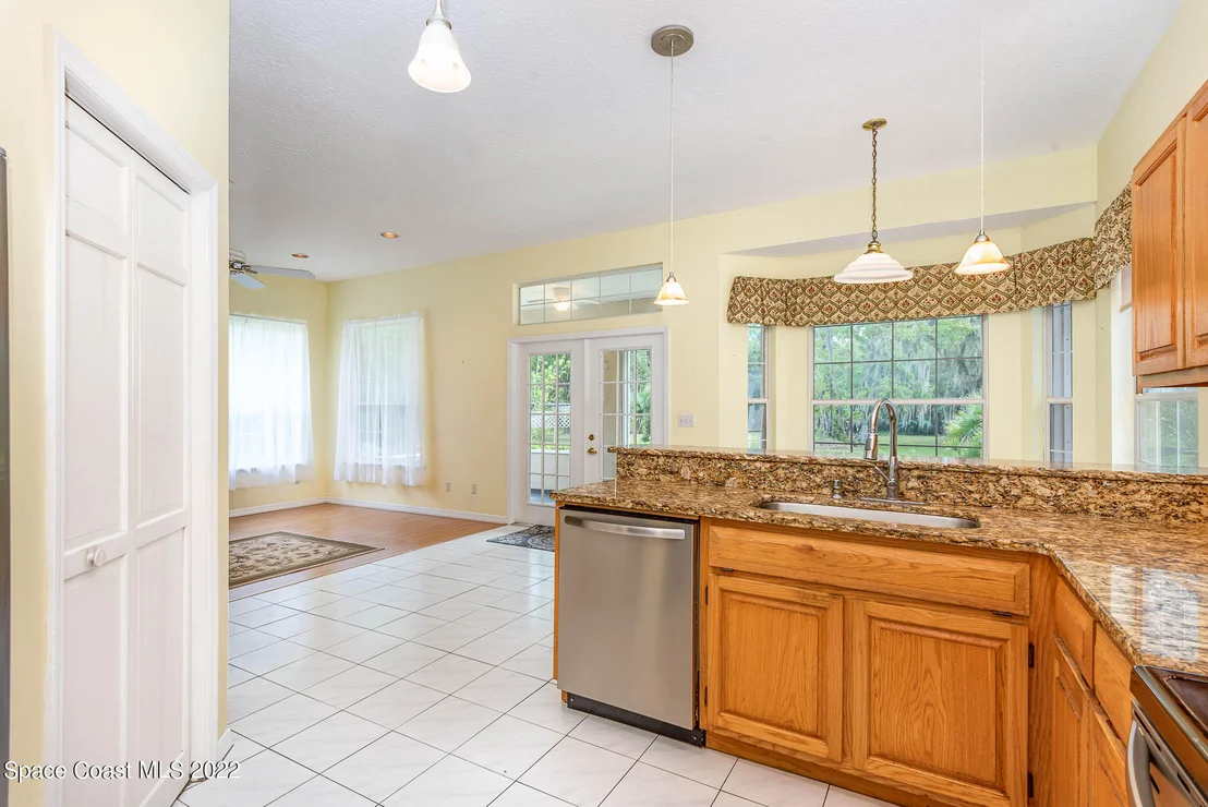 Photo of 3396 Lionel Road