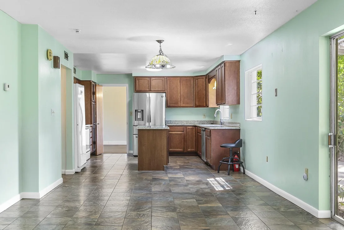 Photo of 455 Pine Boulevard