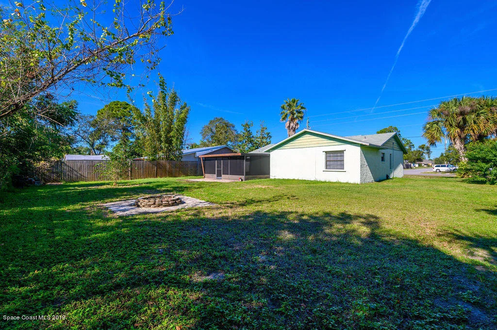 Photo of 4595 Robert Street