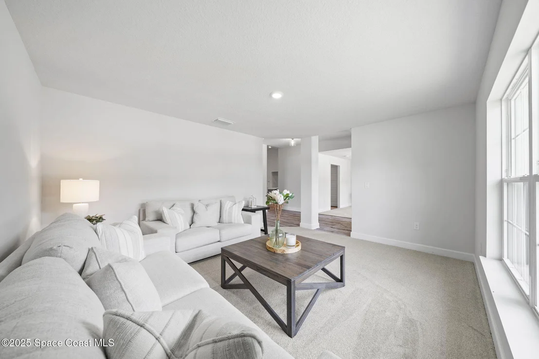 Photo of 920 Lyons Circle NW
