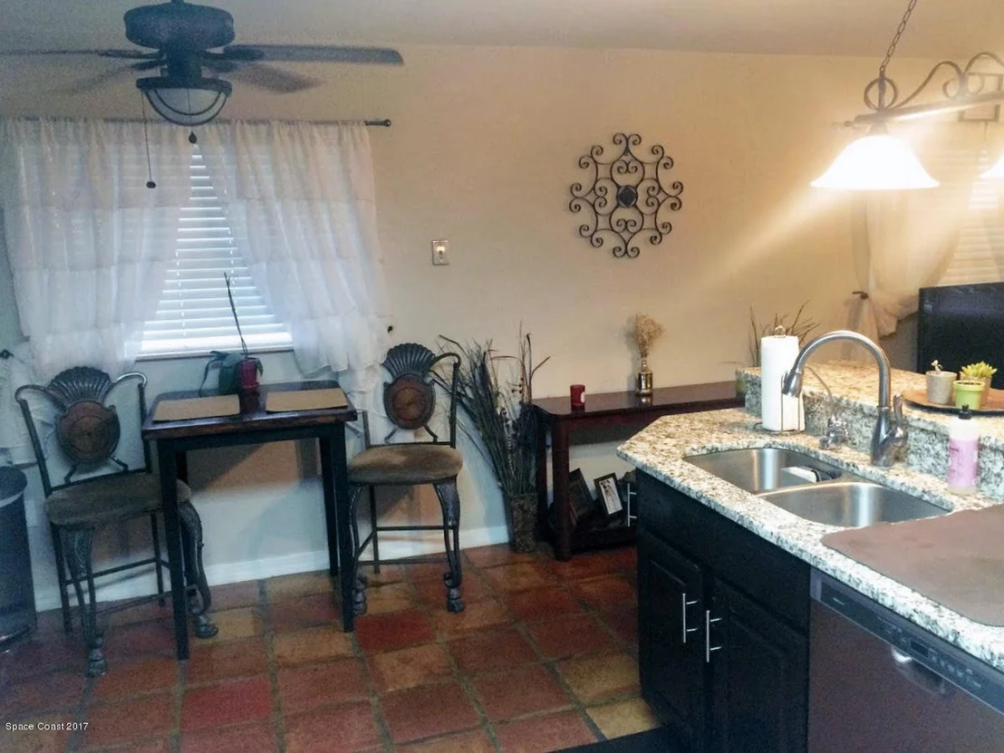Photo of 2285 Dordon Drive