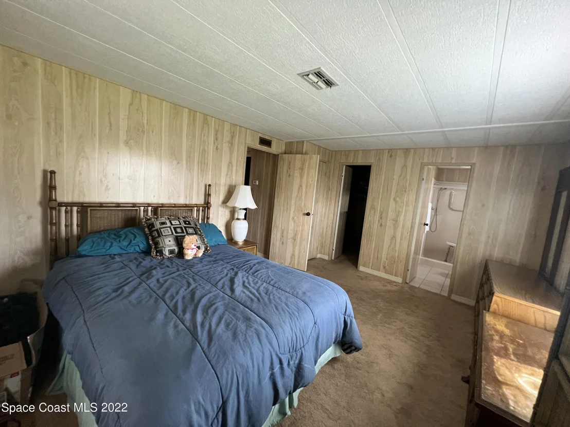 Photo of 562 Jennifer Circle