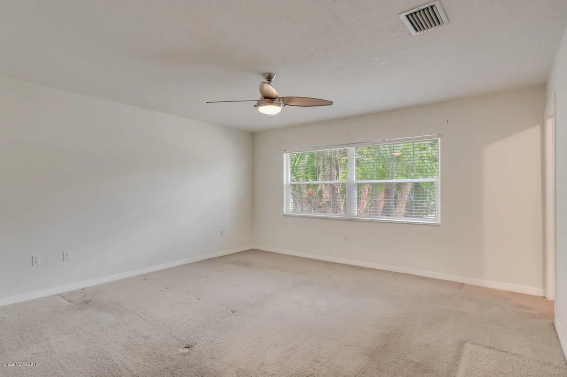 Photo of 156 Nebraska Circle