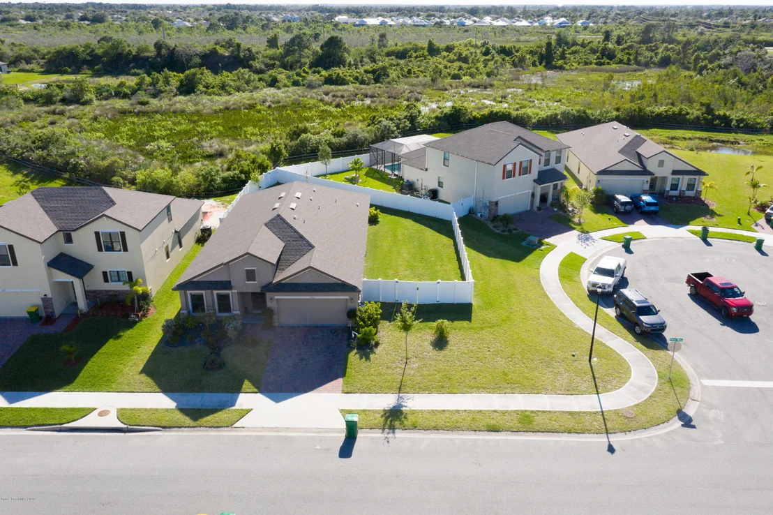 Photo of 1002 Peta Way