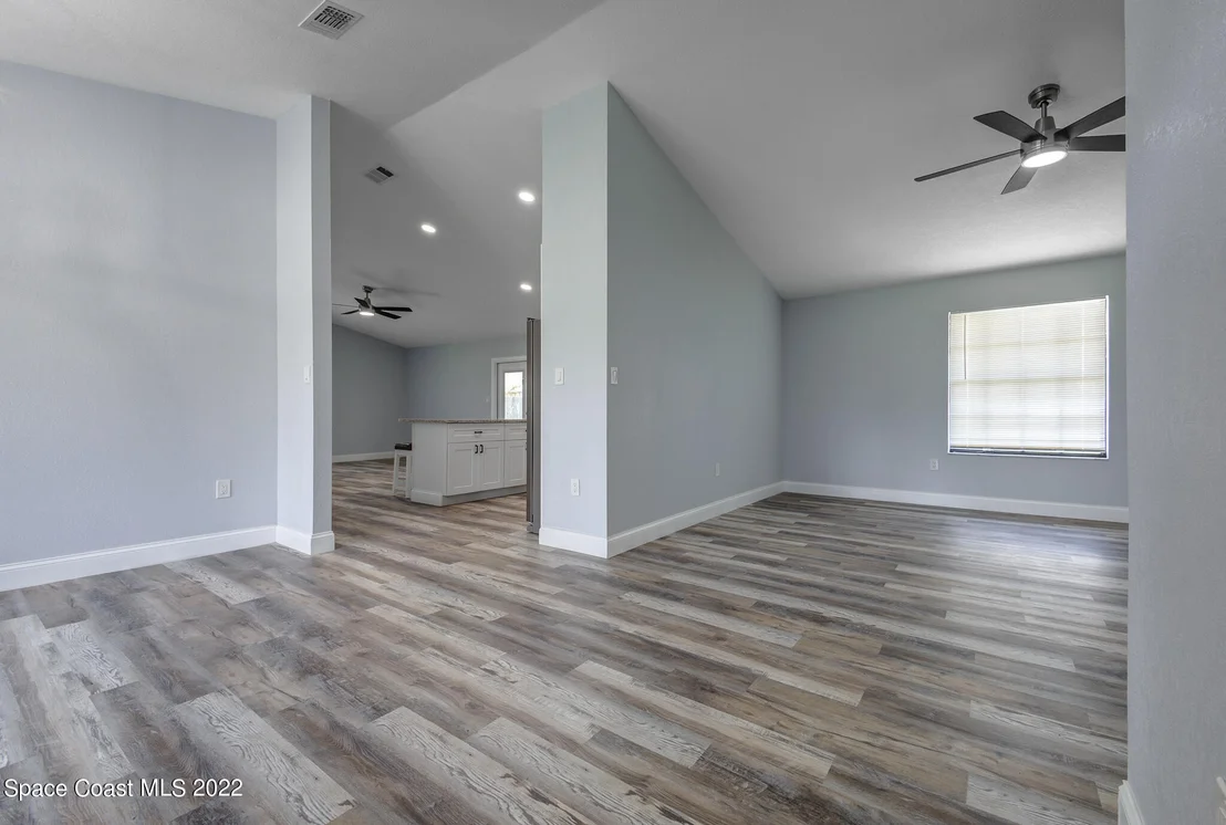 Photo of 6135 Ash Avenue