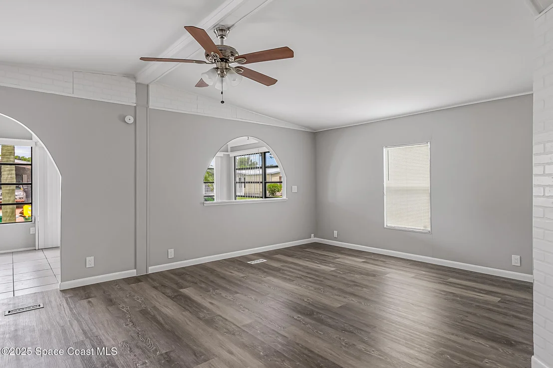 Photo of 555 Marlin Circle