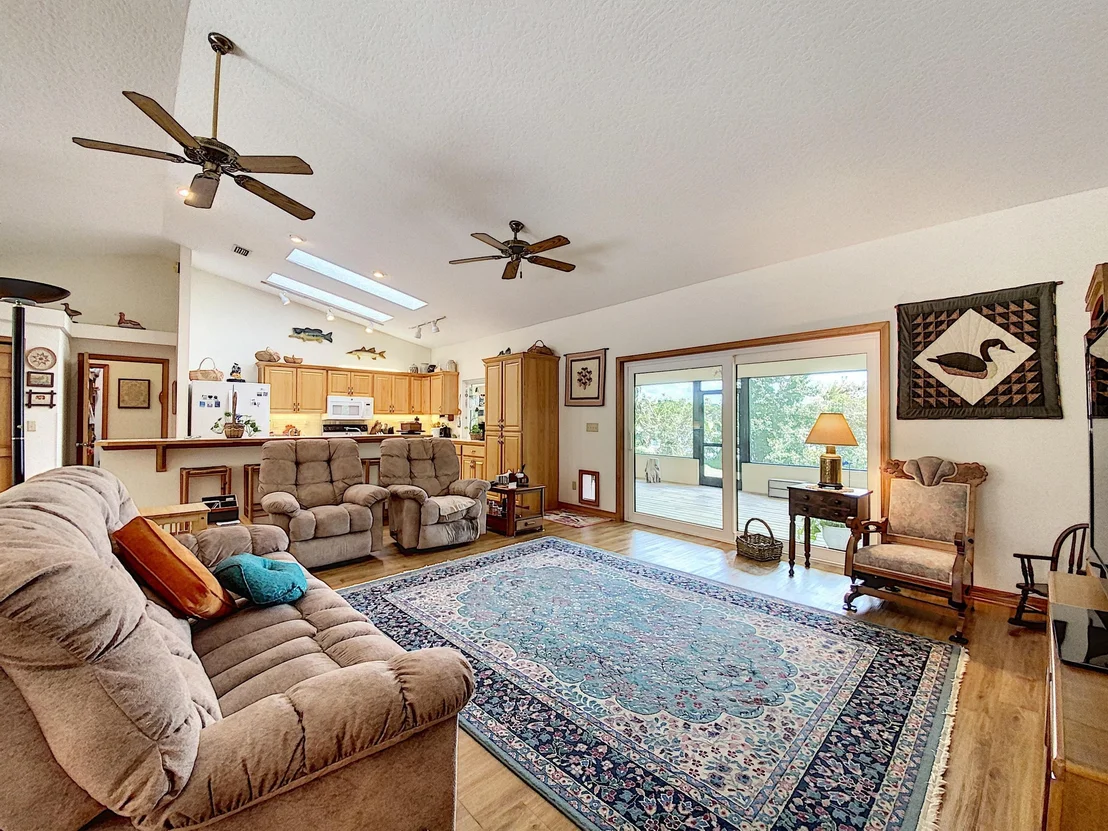 Photo of 1351 Grant Road