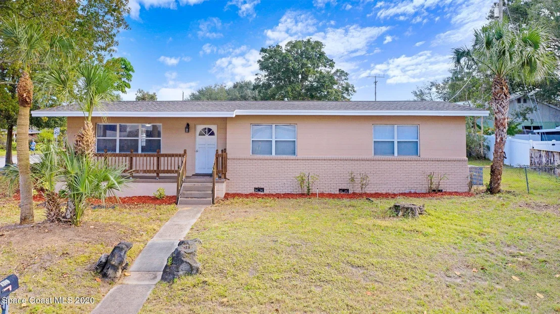 Photo of 1012 Seminole Drive