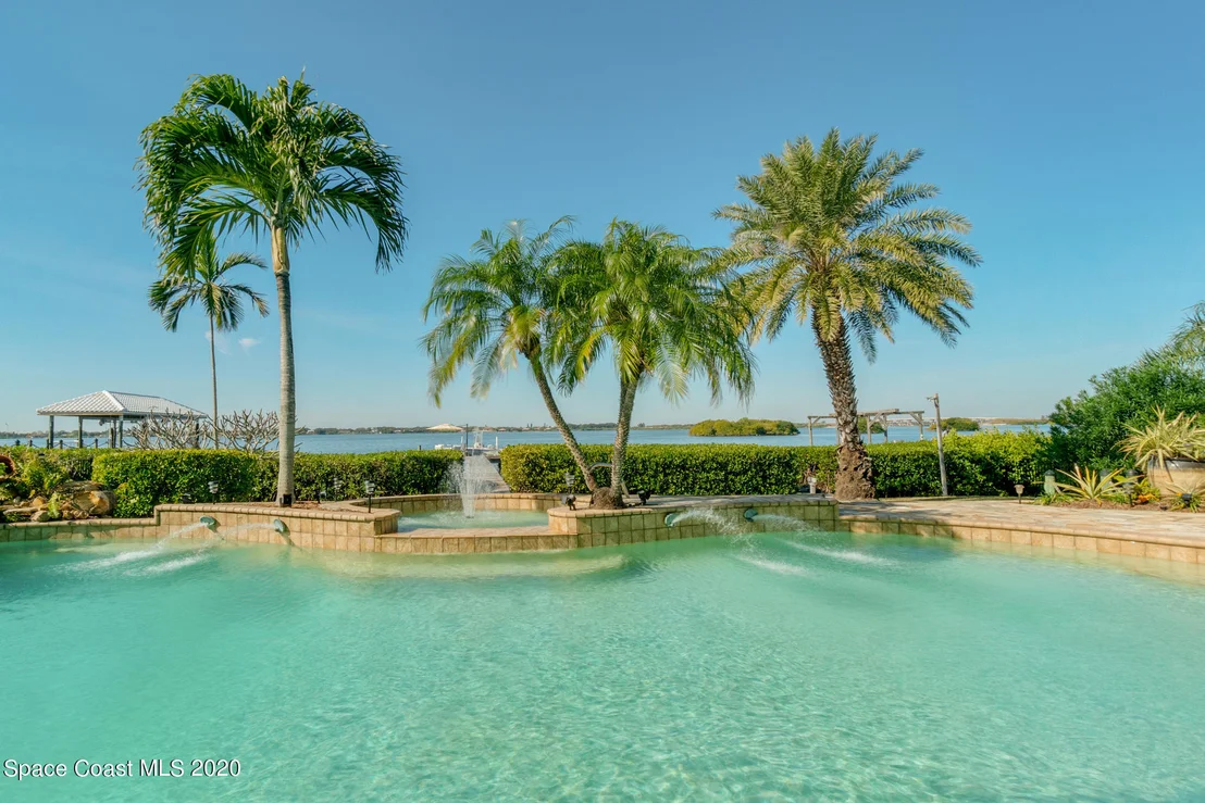 Photo of 466 Lanternback Island Drive