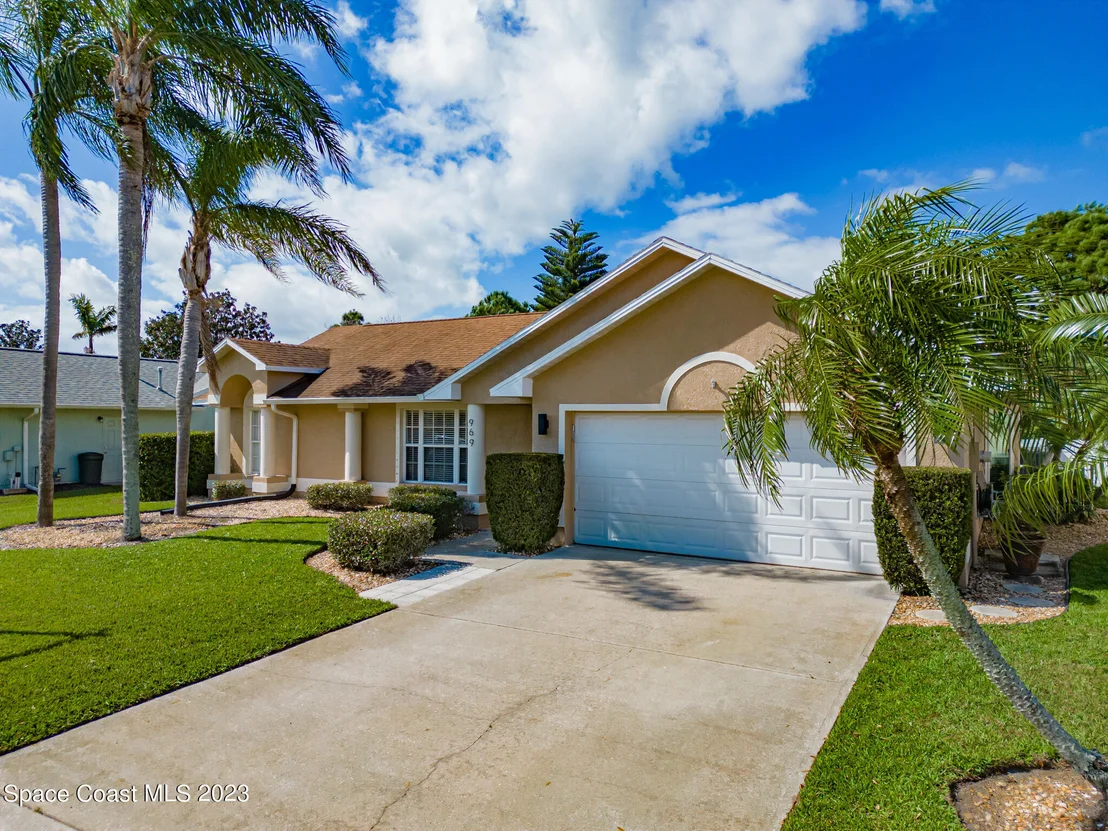 Photo of 969 Tamarind Circle