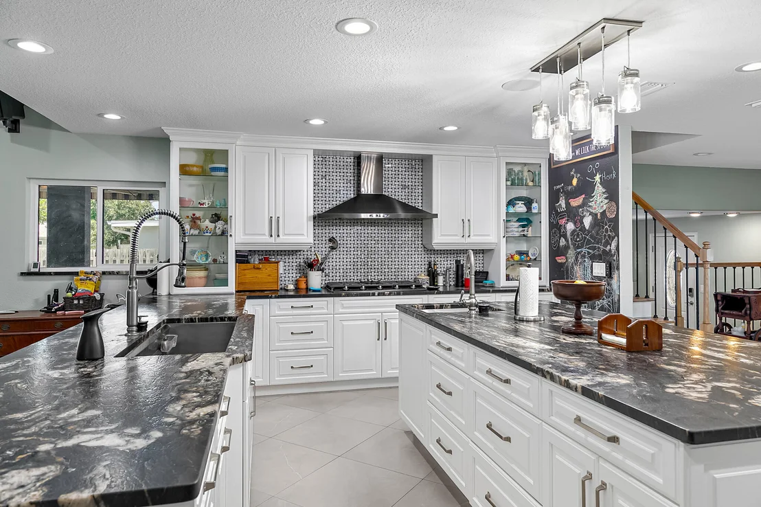 Photo of 1054 Pinetree Drive