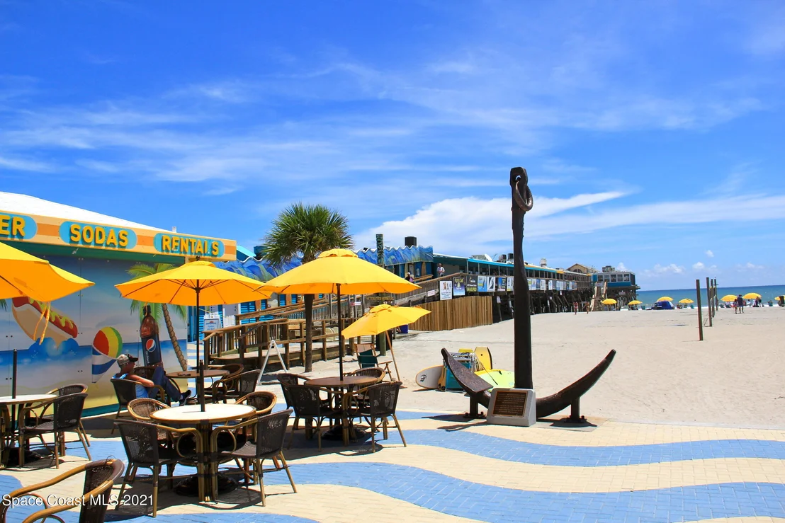 Photo of Unit 607 at 3400 Ocean Beach Boulevard