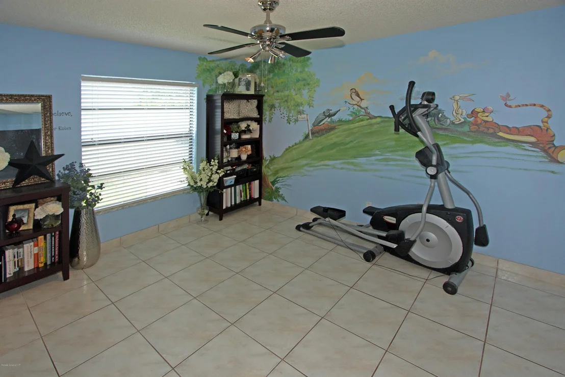 Photo of 819 Pine Shadows Avenue