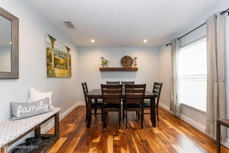Photo of 6023 Elgin Road