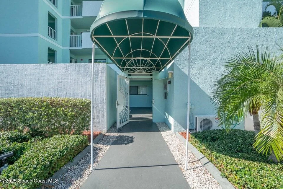 Photo of Unit 2303 at 1750 Commodore Boulevard