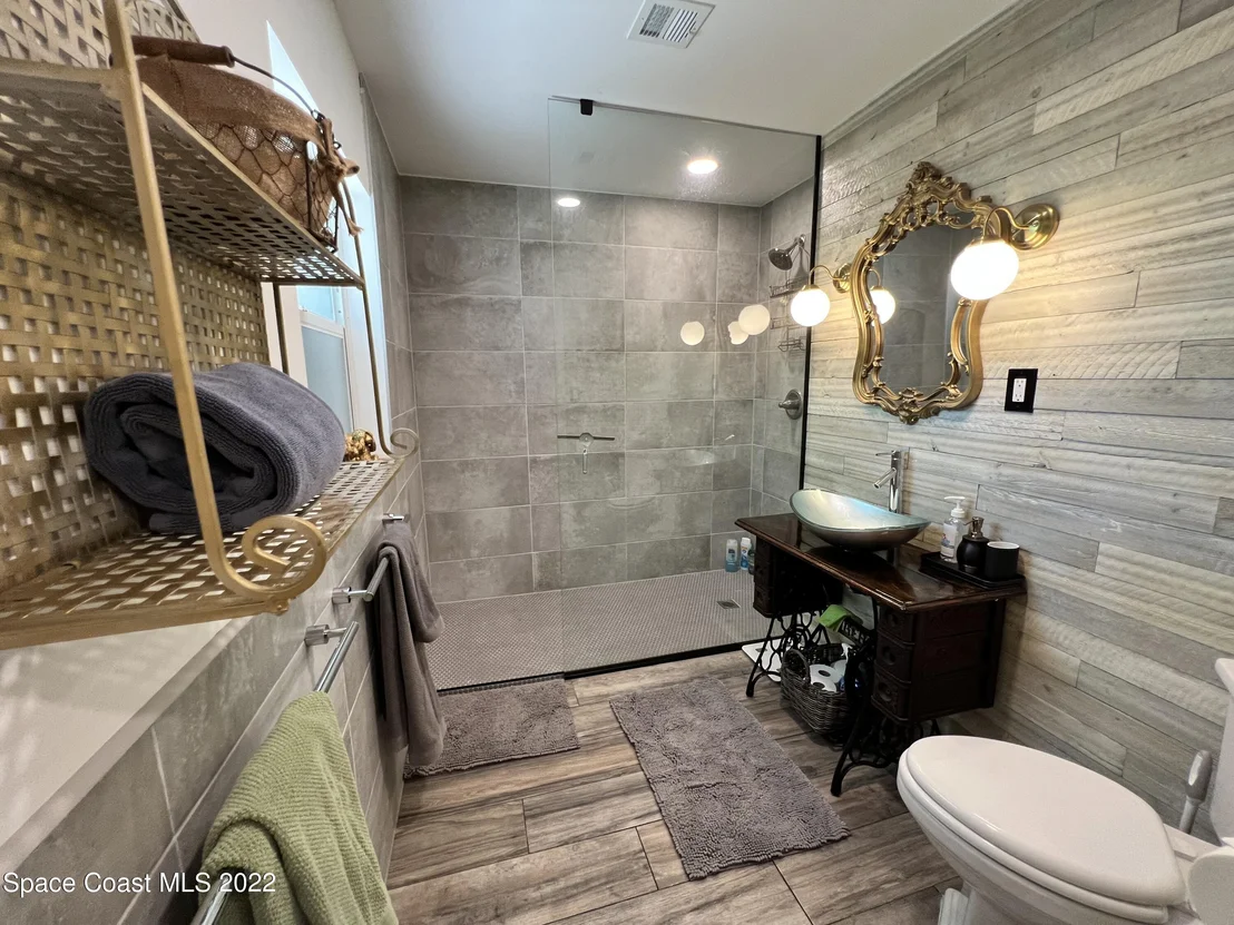 Photo of 142 Antigua Drive
