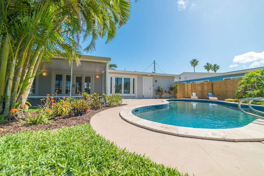 Photo of 417 Cardinal Drive