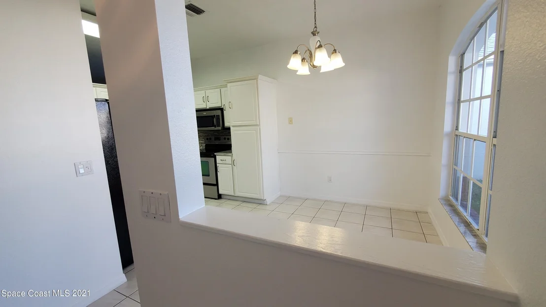 Photo of 1049 S Fork Circle