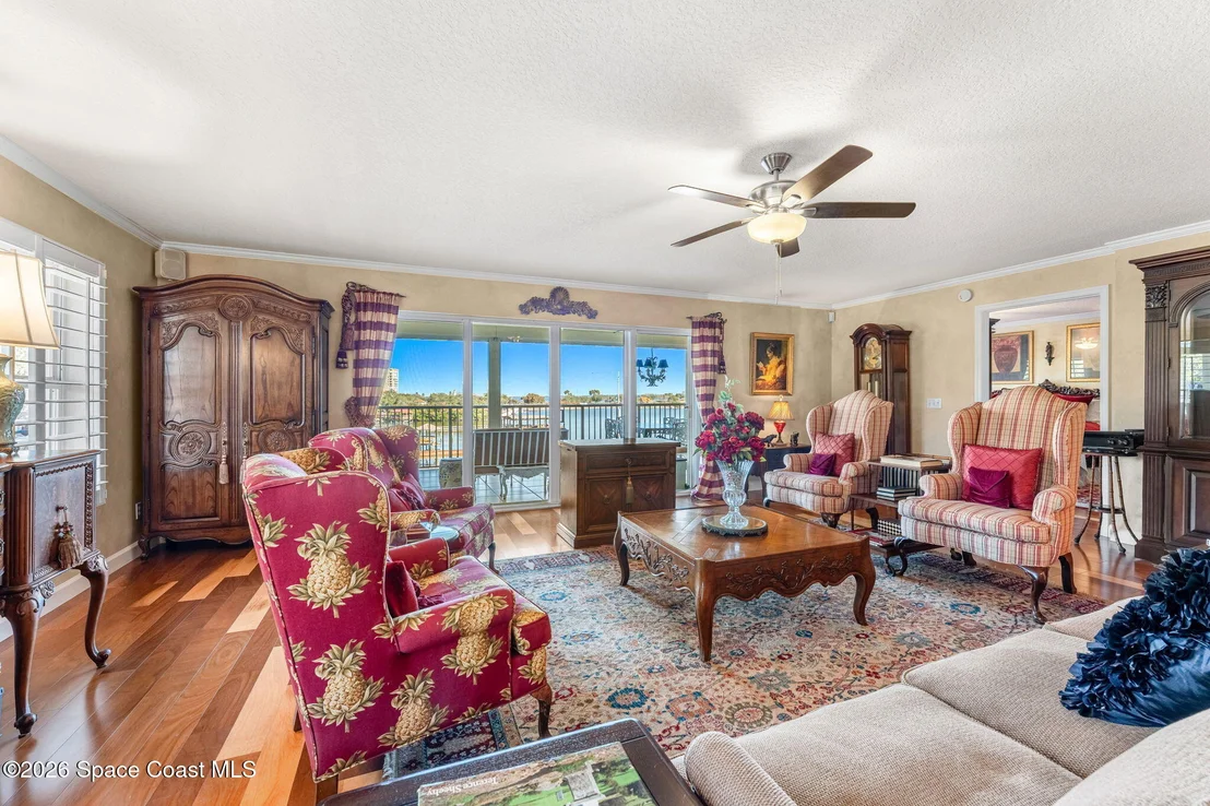 Photo of Unit 301 at 100 Riverside Drive