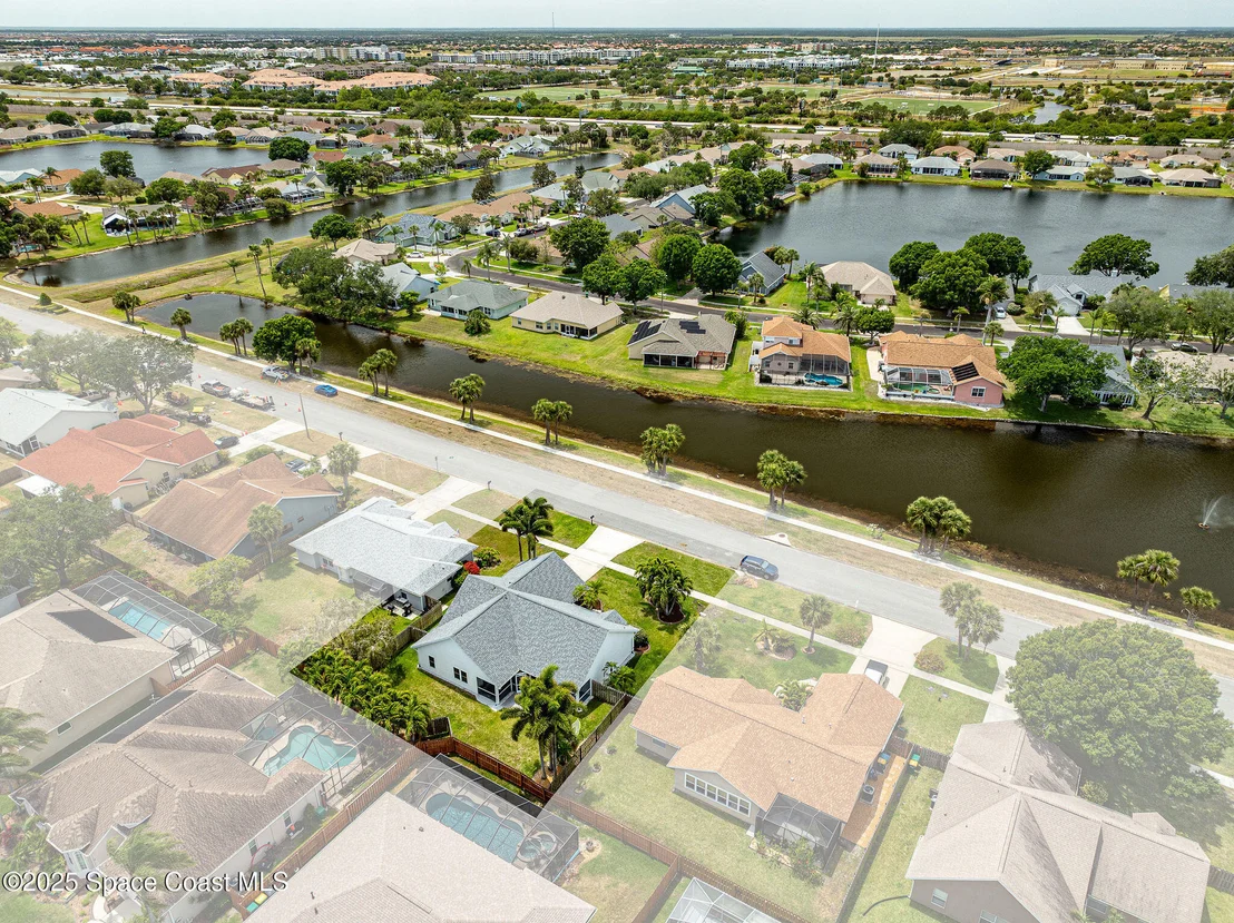Photo of 1909 Crane Creek Boulevard