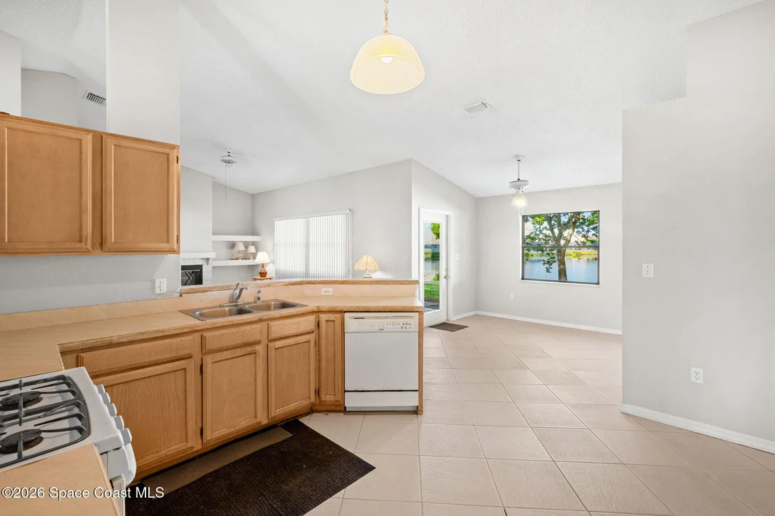 Photo of 2086 Lionel Drive