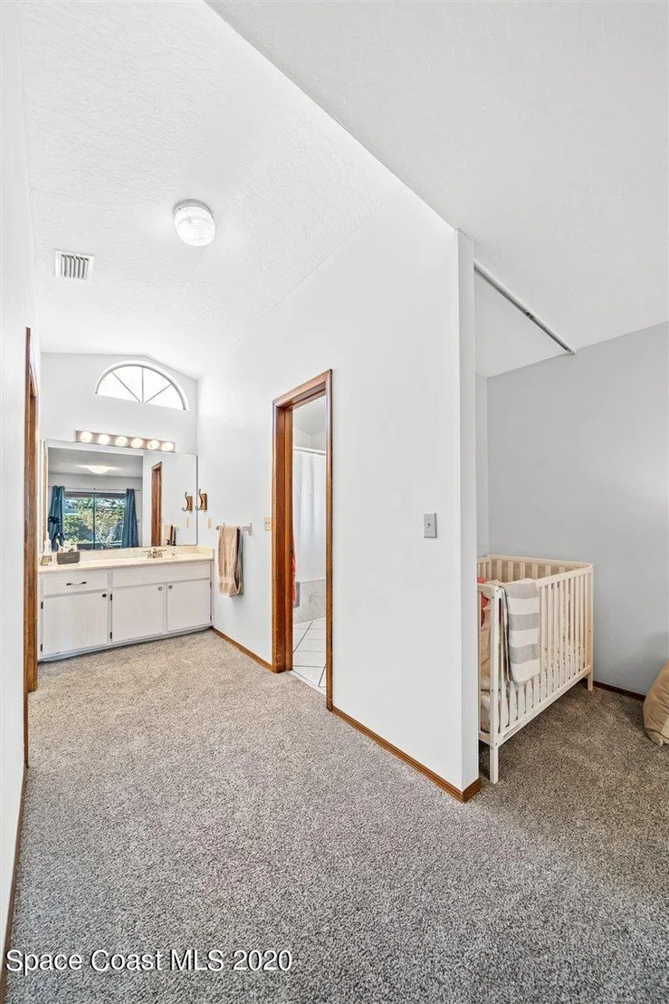 Photo of 4887 Chicago Street
