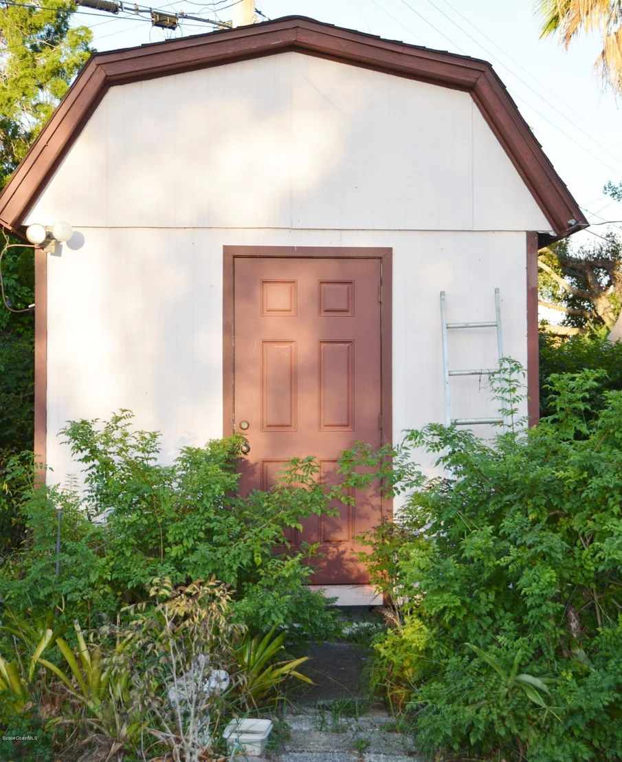 Photo of 2470 Allan Adale Road