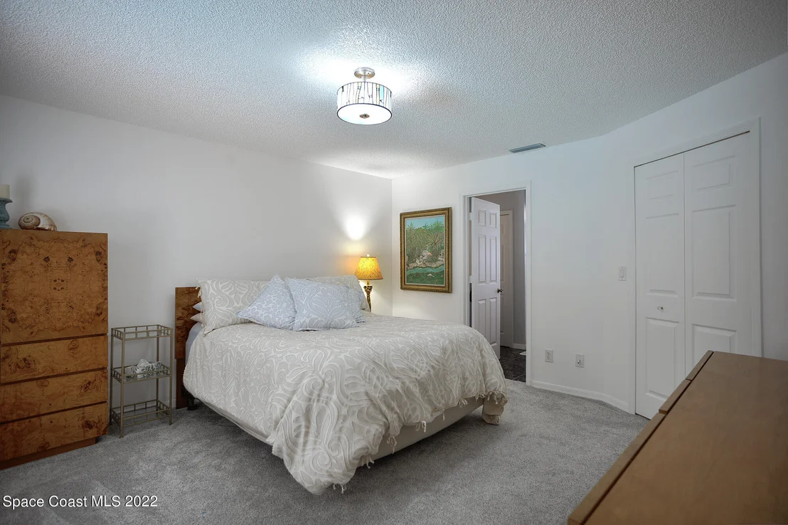 Photo of 4374 S Lakes Circle
