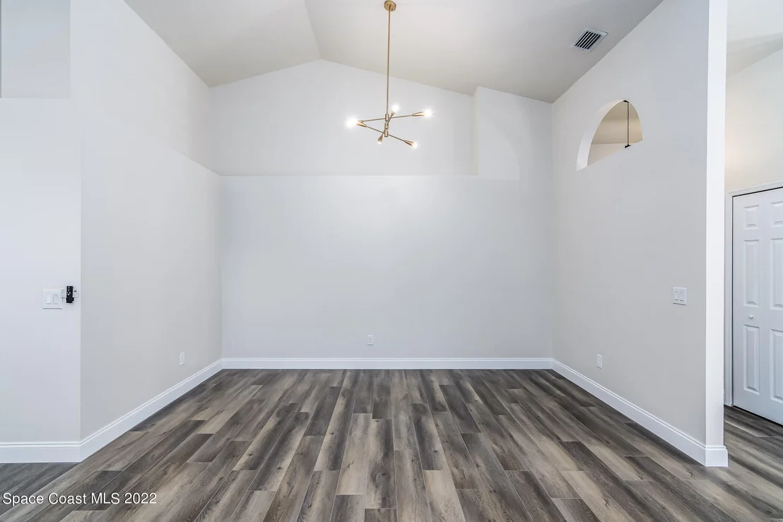 Photo of 480 Prestwick Court