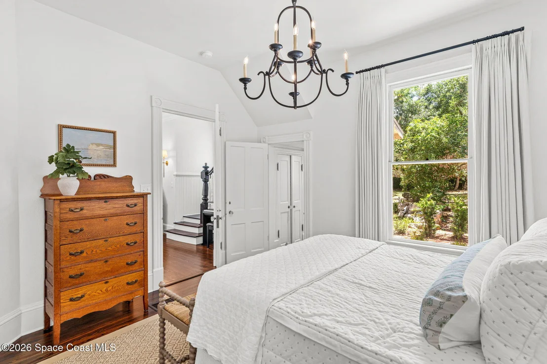 Photo of 1489 Rockledge Drive