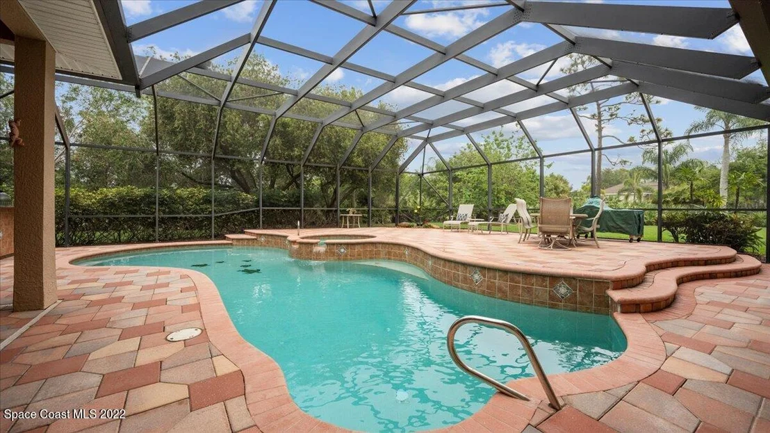 Photo of 873 Oak Park Drive