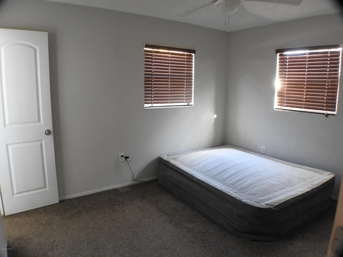 Photo of 1225 Cornwall Drive