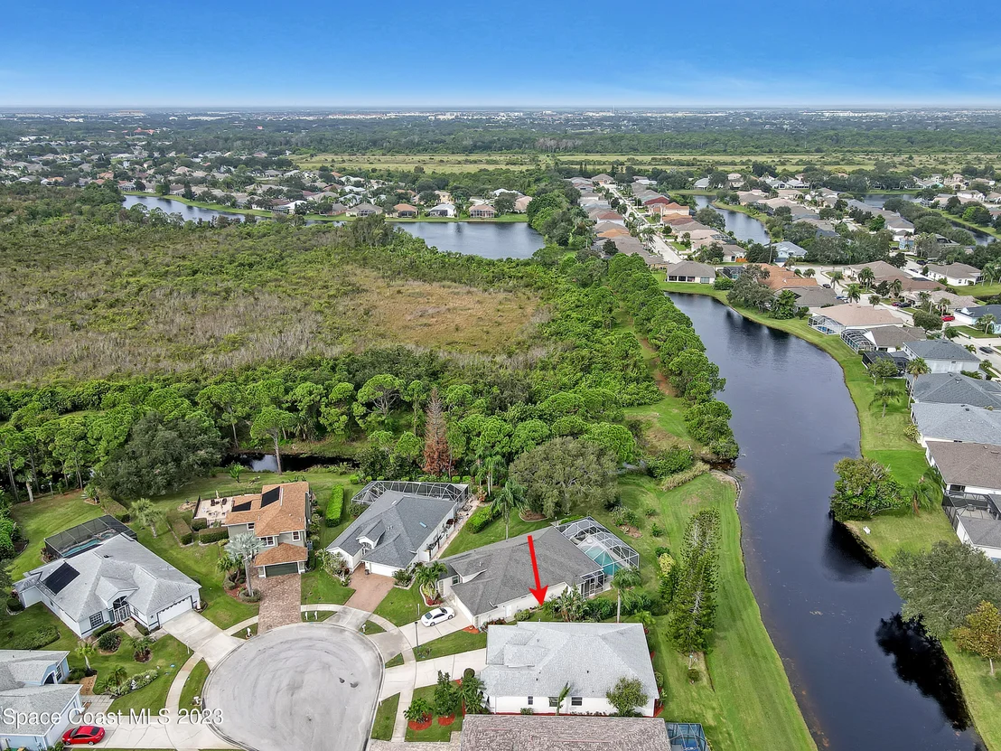 Photo of 904 Suntree Woods Drive