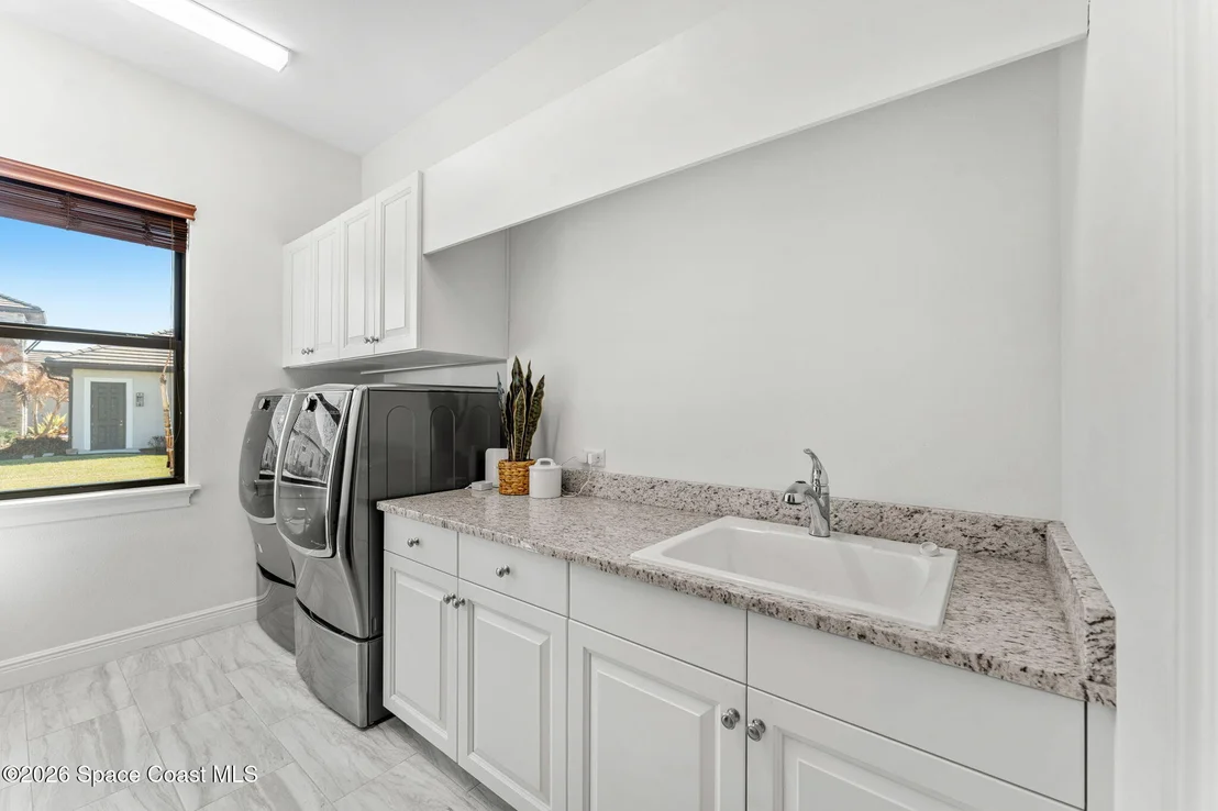 Photo of 3638 Lake Adelaide Place