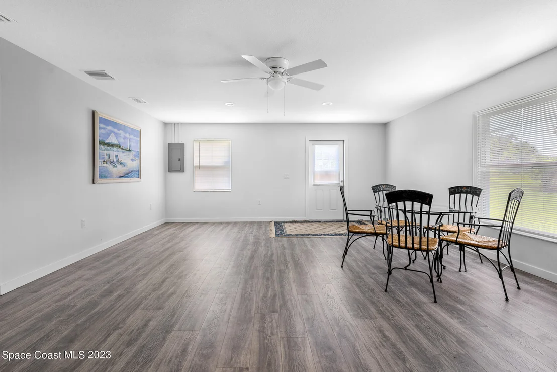 Photo of 472 Gray Road