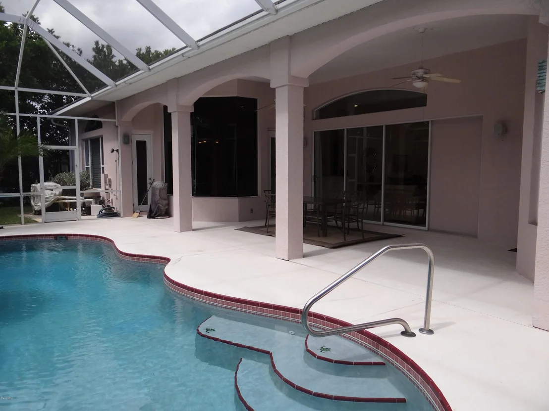 Photo of 215 Ivory Dr Drive