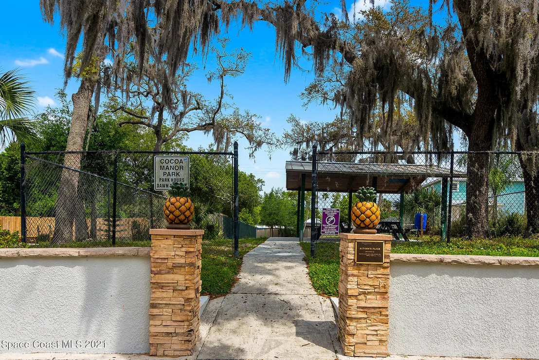 Photo of 211 Broadview Drive