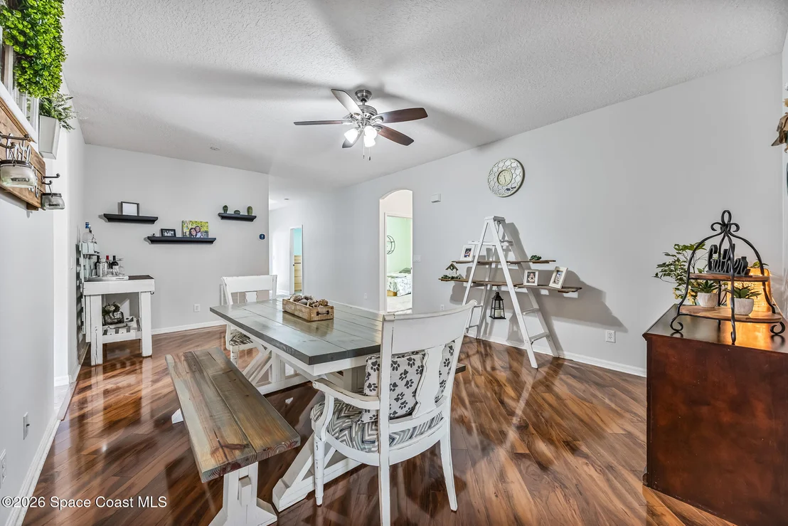 Photo of 2049 Maeve Circle