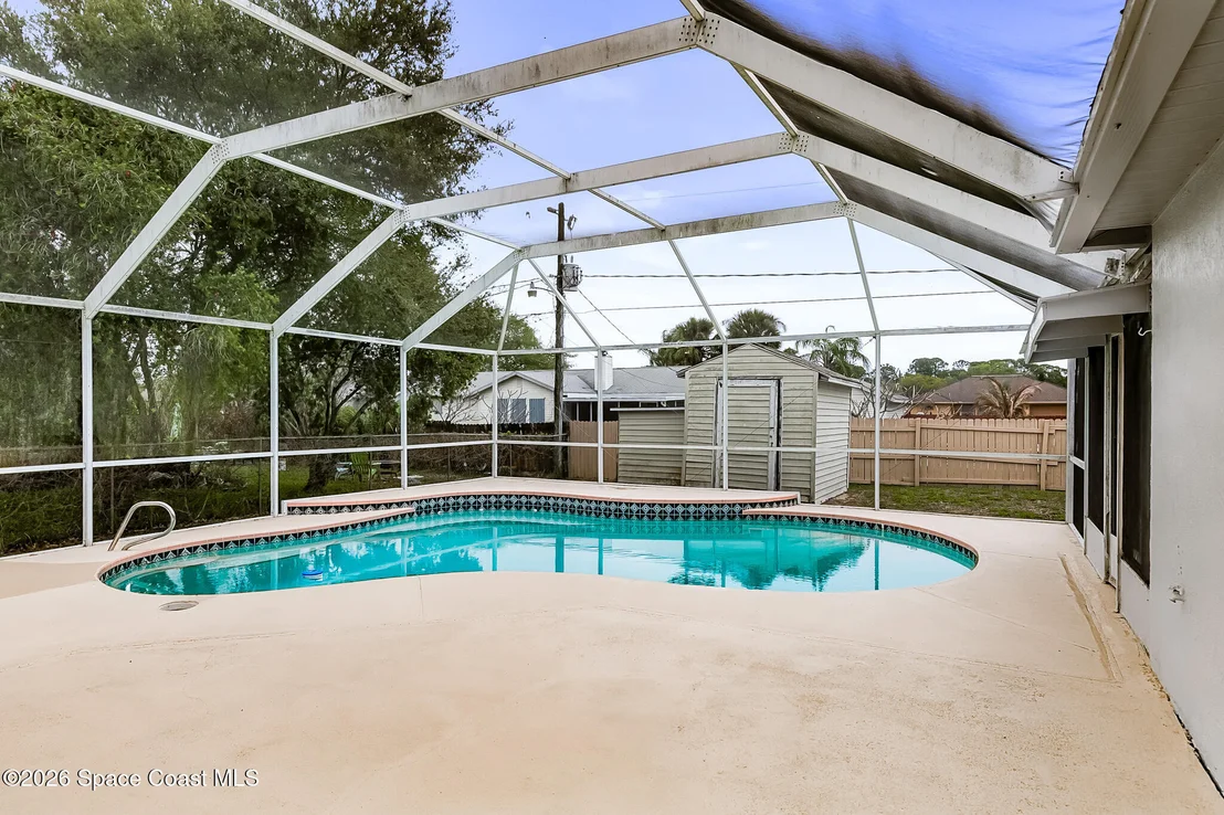 Photo of 220 Lanack Road SE